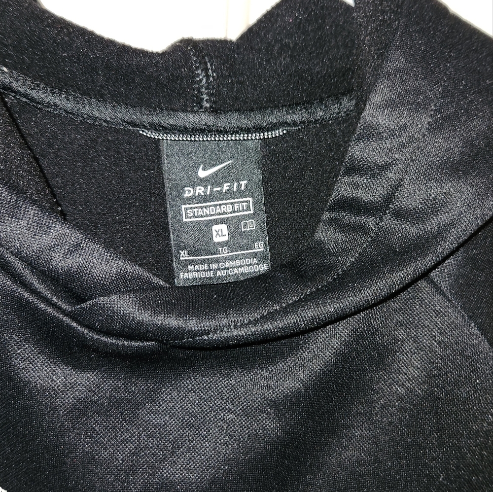 CHILDREN'S NIKE HOODIE !! - Picture 2 of 3